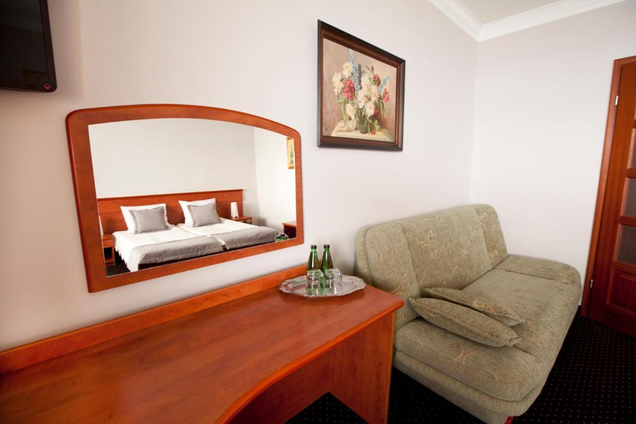 Hotel Wodnik Twoj Hotel Z Widokiem Na Morze อุสตรอเนียมอร์สเกีย ภายนอก รูปภาพ