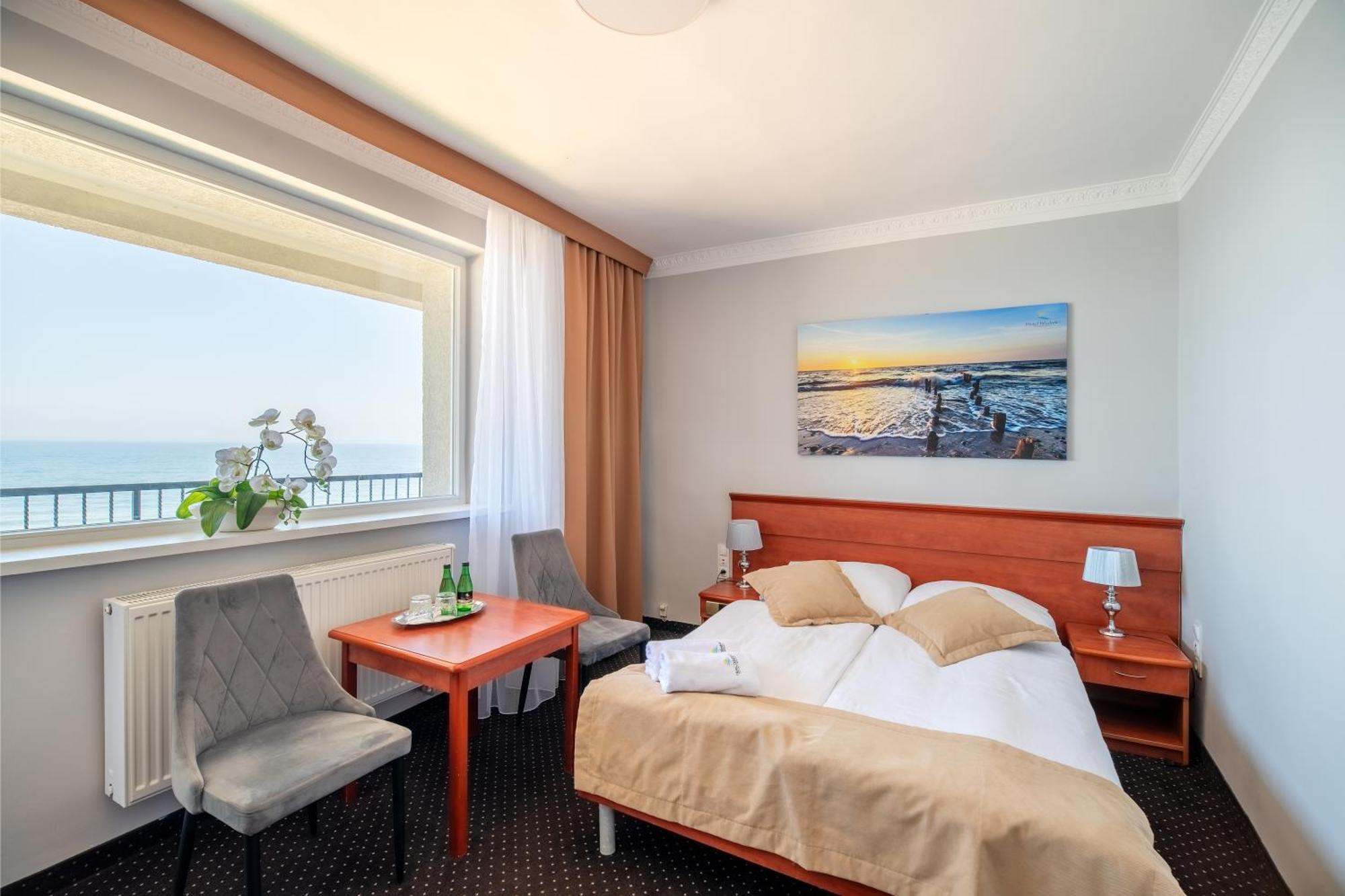 Hotel Wodnik Twoj Hotel Z Widokiem Na Morze อุสตรอเนียมอร์สเกีย ภายนอก รูปภาพ